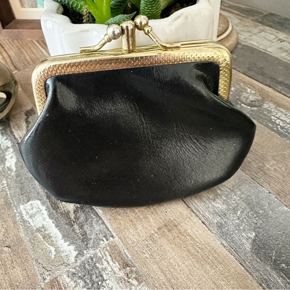 Vintage made in Hong Kong kisslock coon purse - Picture 1 of 5